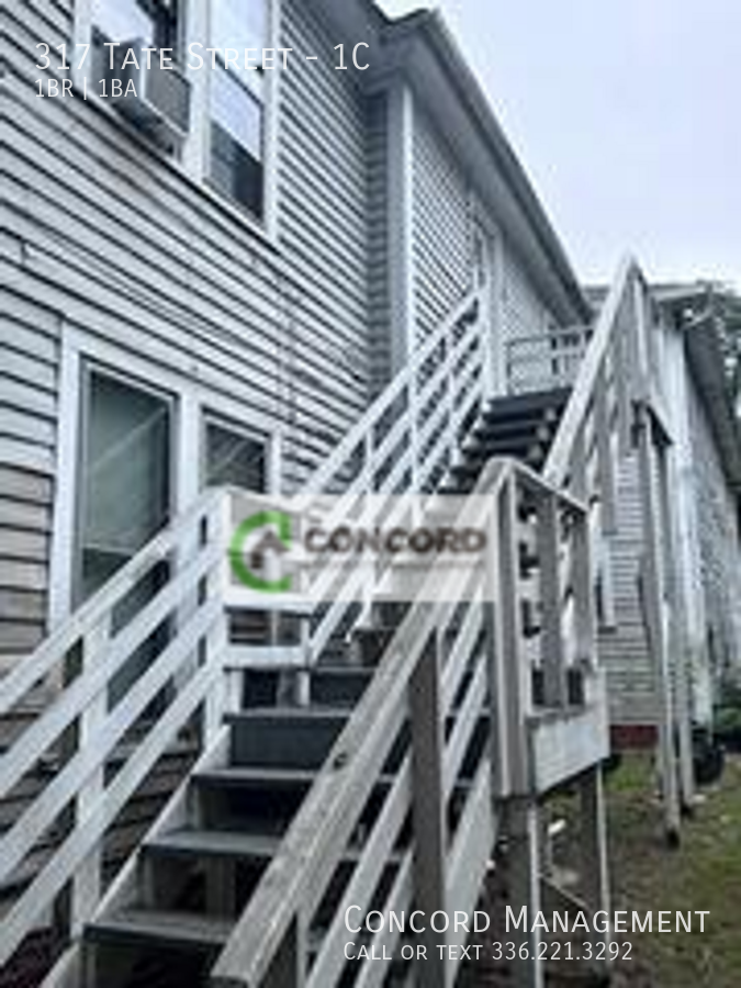 317 Tate St #1C - Photo 2 of 12