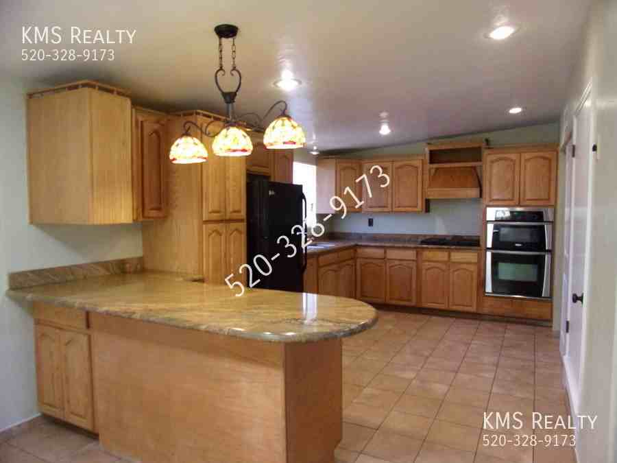 5625 S Irving Dr - Photo 6 of 42