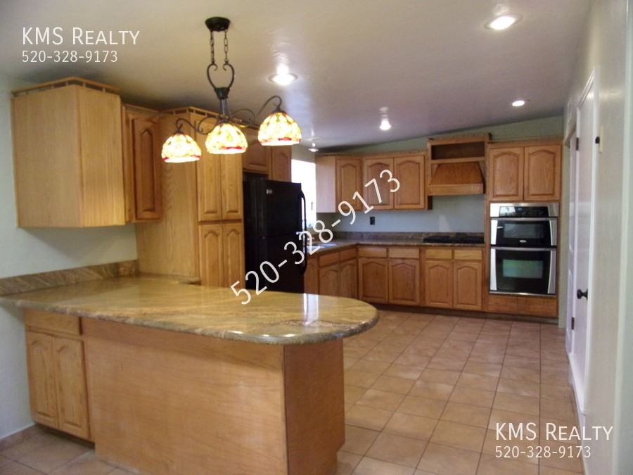 5625 S Irving Dr - Photo 7 of 42