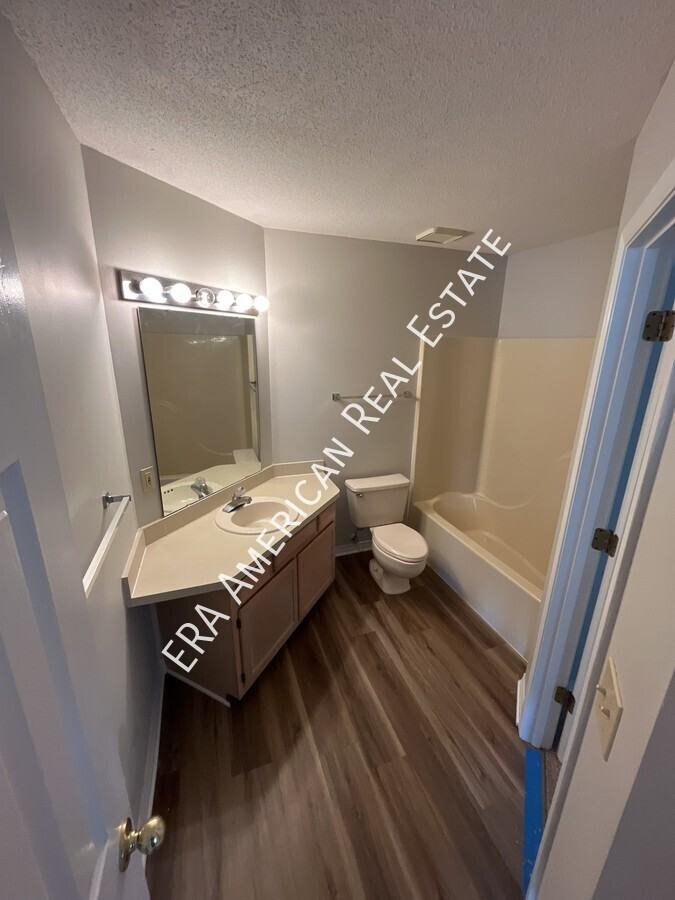 1100 Crosswinds Lndg #1 - Photo 6 of 14