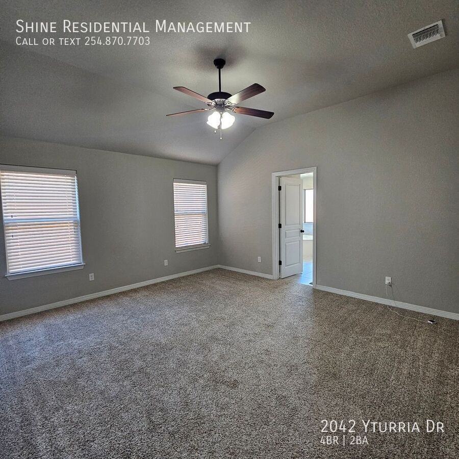 2042 Yturria Dr - Photo 5 of 18