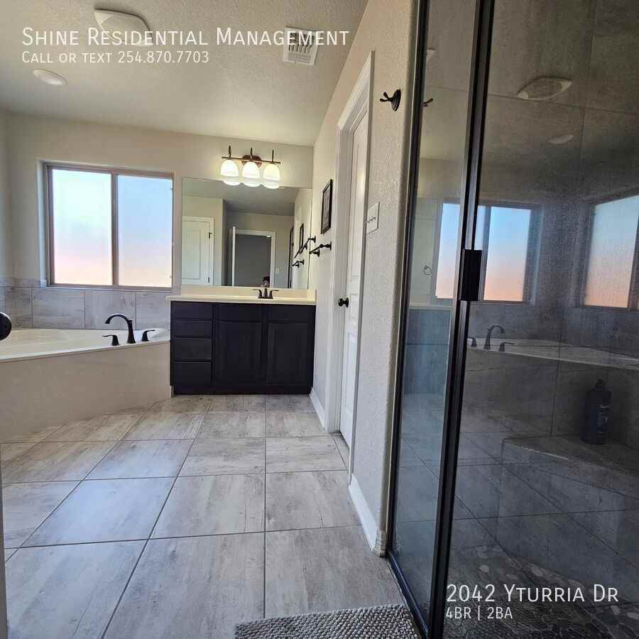 2042 Yturria Dr - Photo 6 of 18