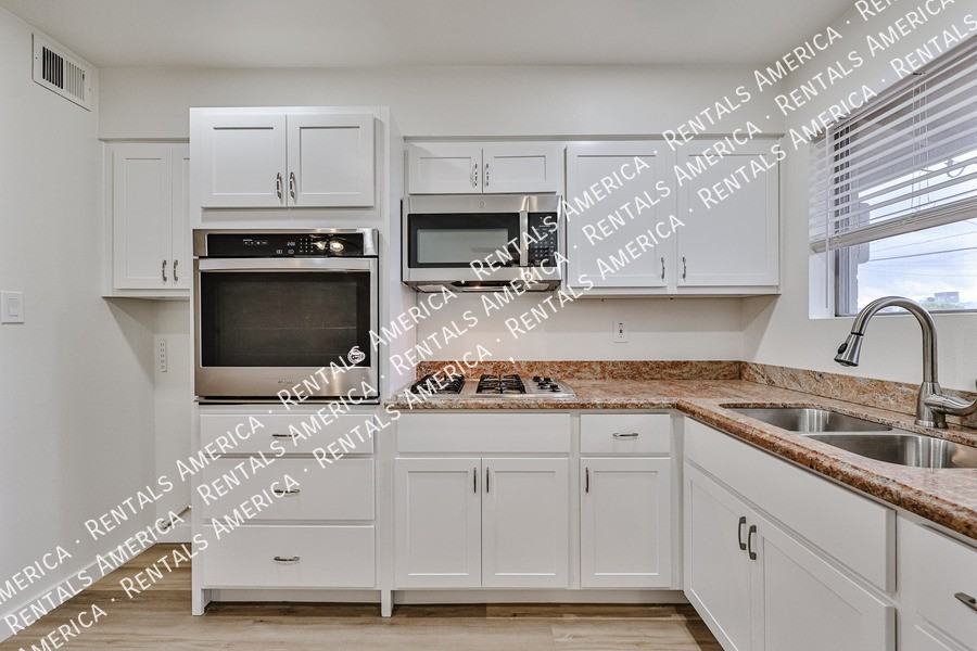 12450 N Augusta Dr - Photo 6 of 23