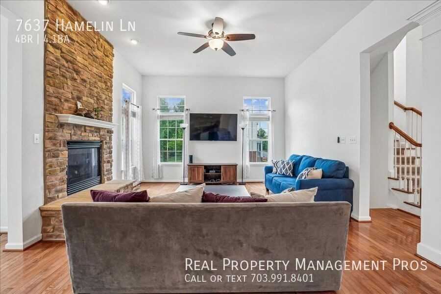 7637 Hamelin Ln - Photo 7 of 42