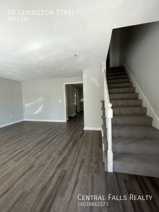 40 Lexington St - Photo 2 of 12