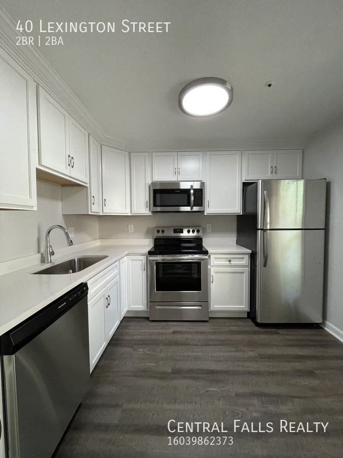 40 Lexington St - Photo 4 of 12