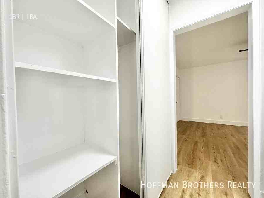 5111 Harold Way #302 - Photo 7 of 8