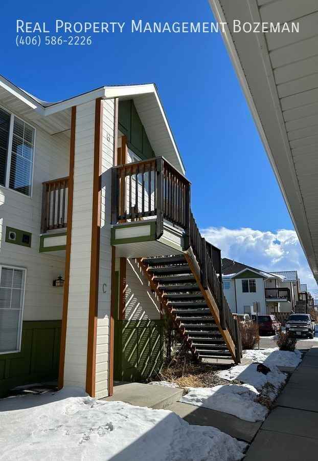 1112 Longbow Ln #G - Photo 2 of 24
