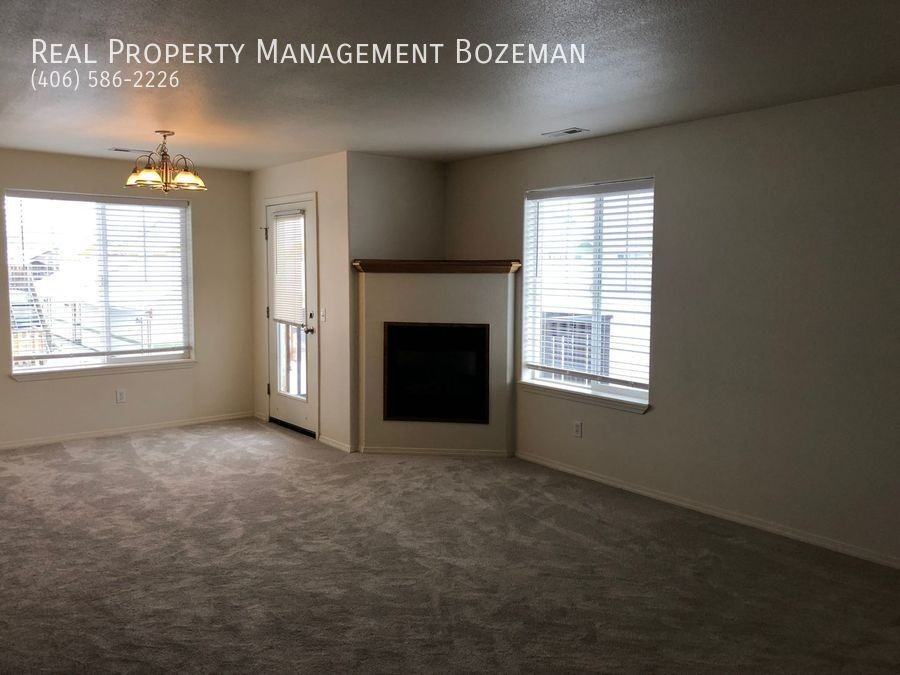 1112 Longbow Ln #G - Photo 4 of 24