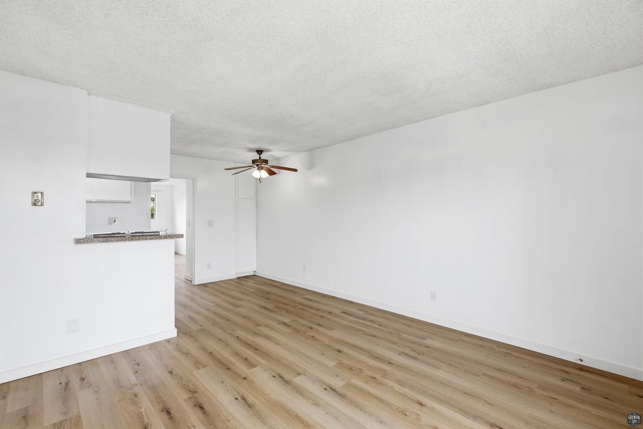 711 Machado Dr #6 - Photo 3 of 13