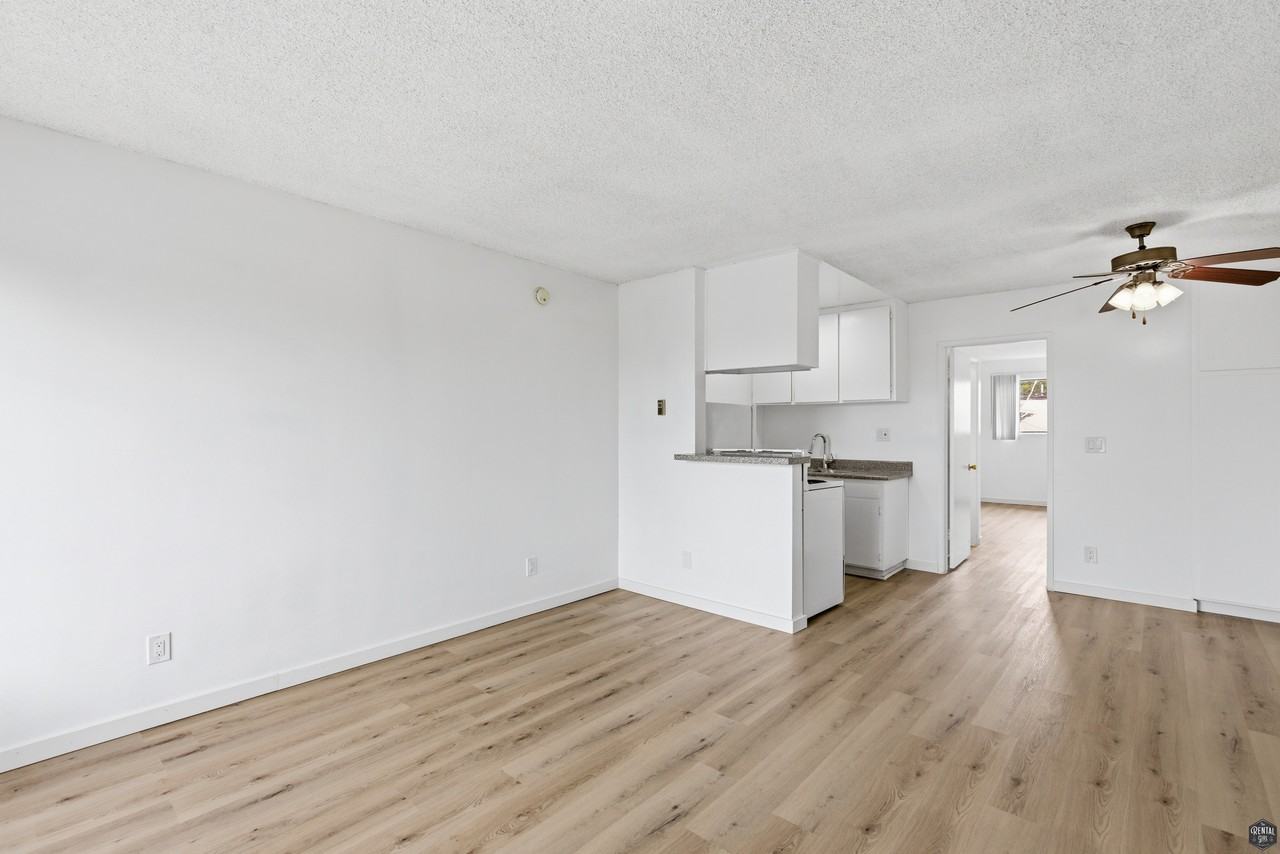 711 Machado Dr #6 - Photo 4 of 13