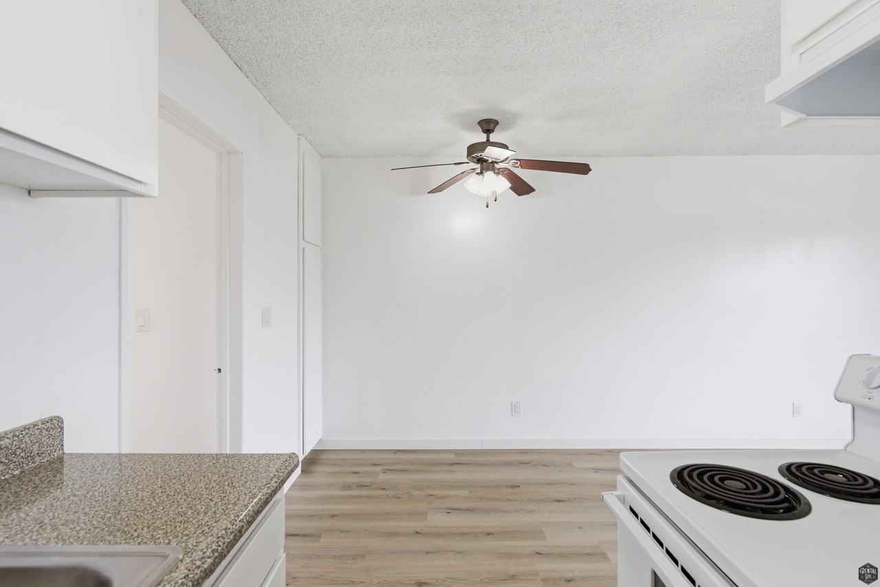 711 Machado Dr #6 - Photo 6 of 13