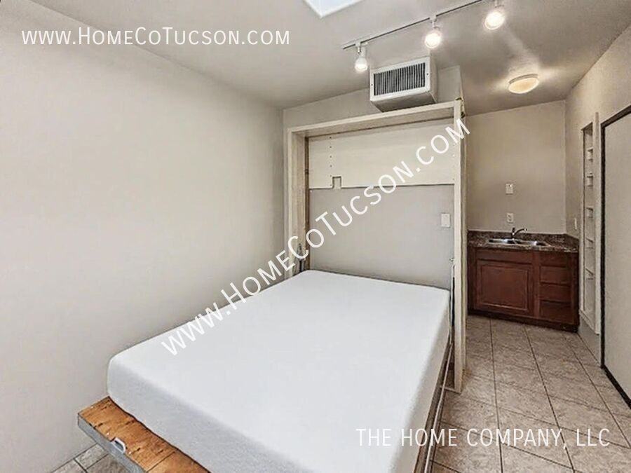 713 N Erin Ave - Photo 7 of 17