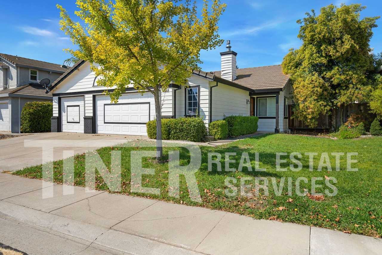 8956 Mandalay Way - Photo 5 of 22