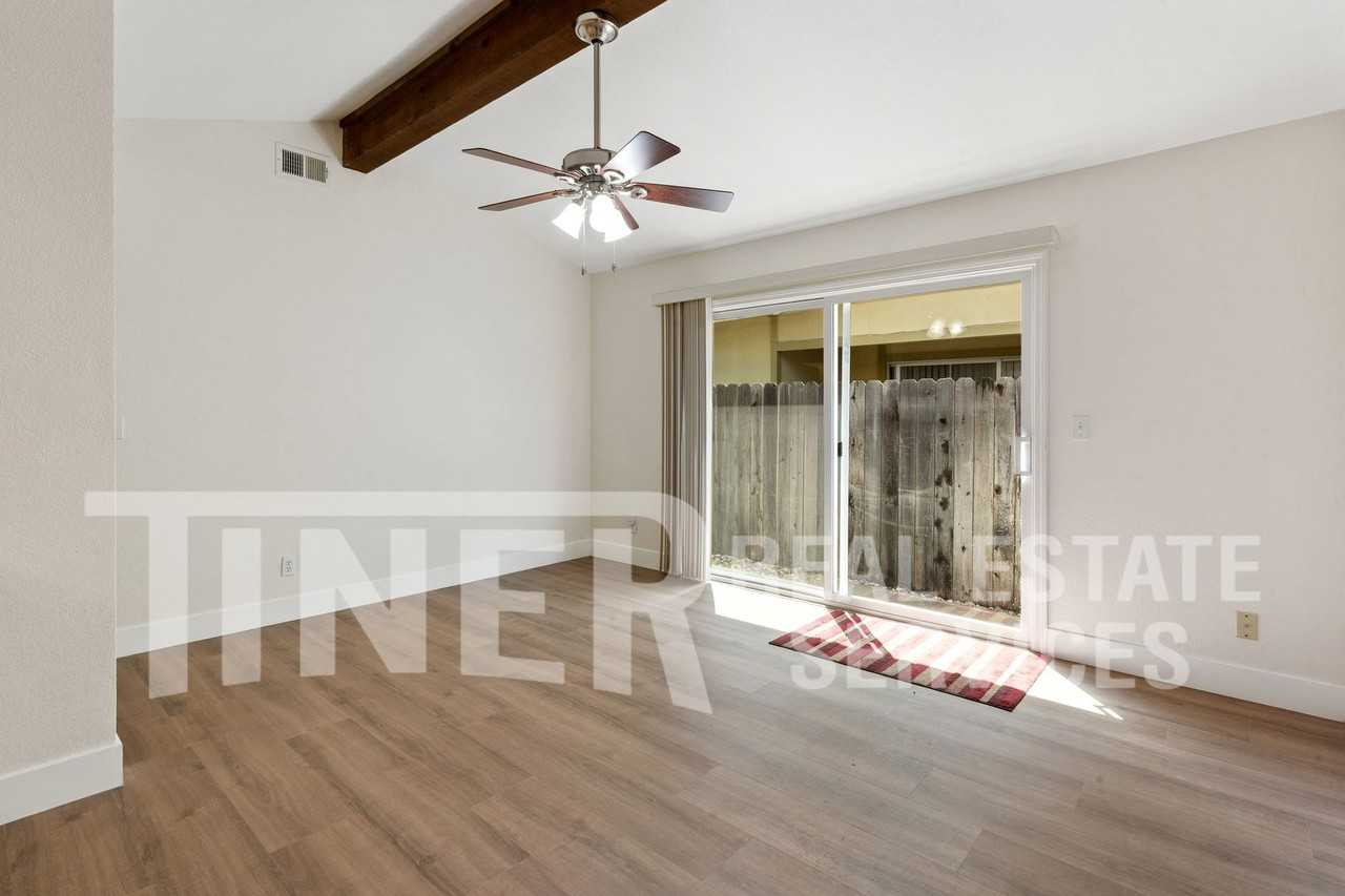 9140 Nasreen Dr - Photo 7 of 21