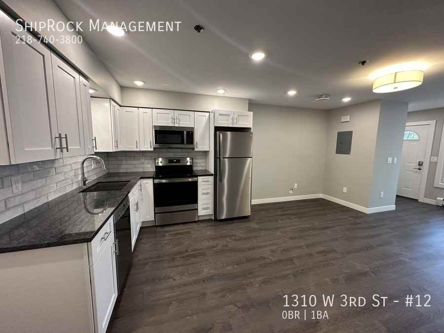 1310 W 3rd St #12 - Photo 3 of 12