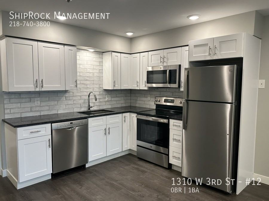 1310 W 3rd St #12 - Photo 5 of 12