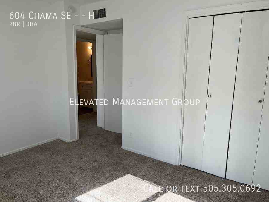 604 Chama St Se #H - Photo 5 of 9