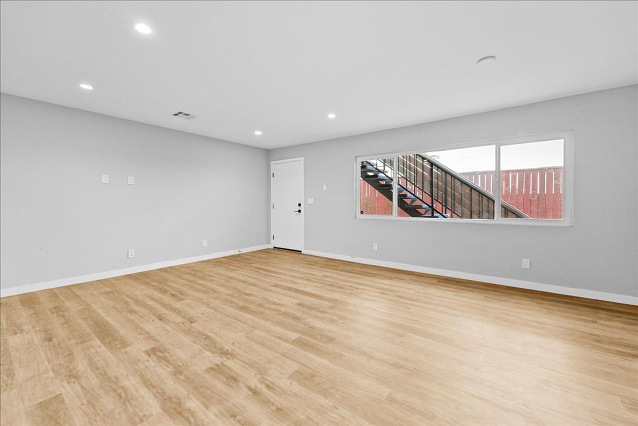 941 N Normandie Ave #03 - Photo 2 of 11