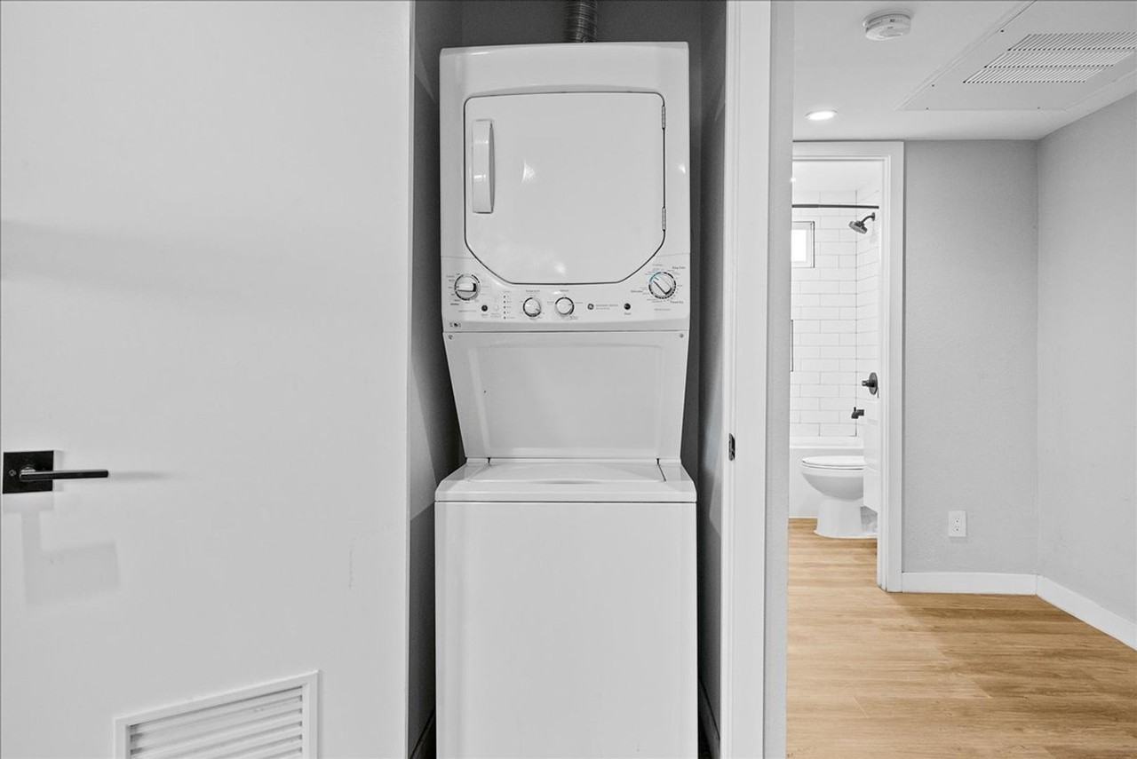 941 N Normandie Ave #03 - Photo 5 of 11