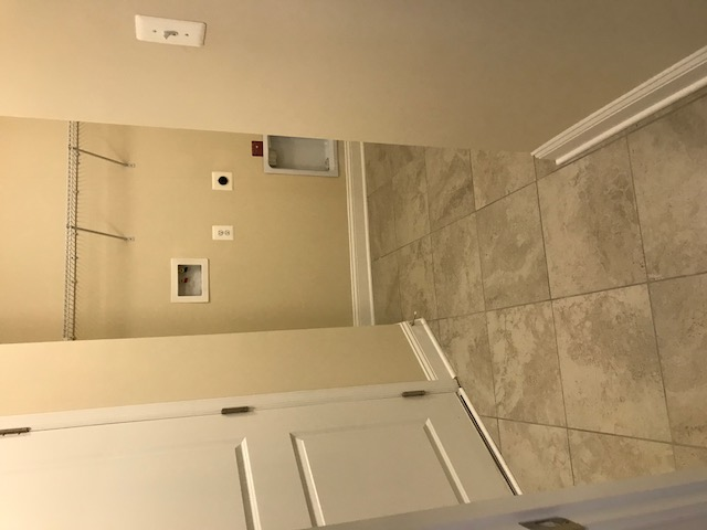 7094 Banbury Dr - Photo 3 of 10