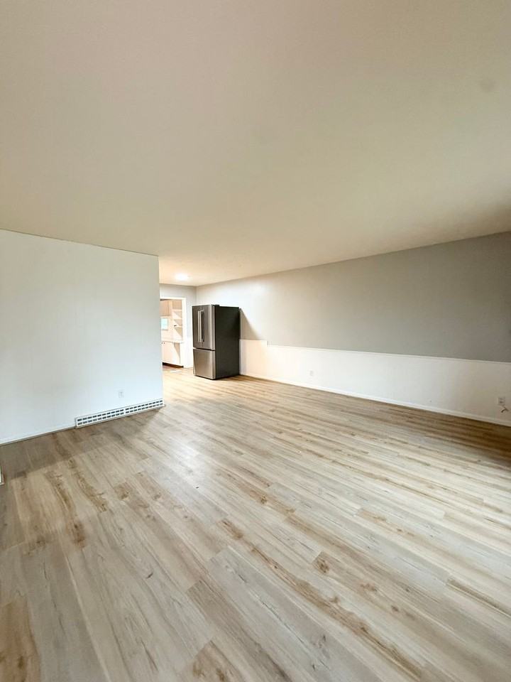 719 Shamrock Rd - Photo 2 of 15