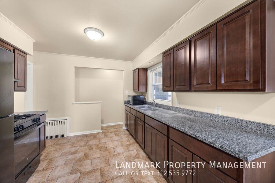 3619 216th Pl - Photo 4 of 33