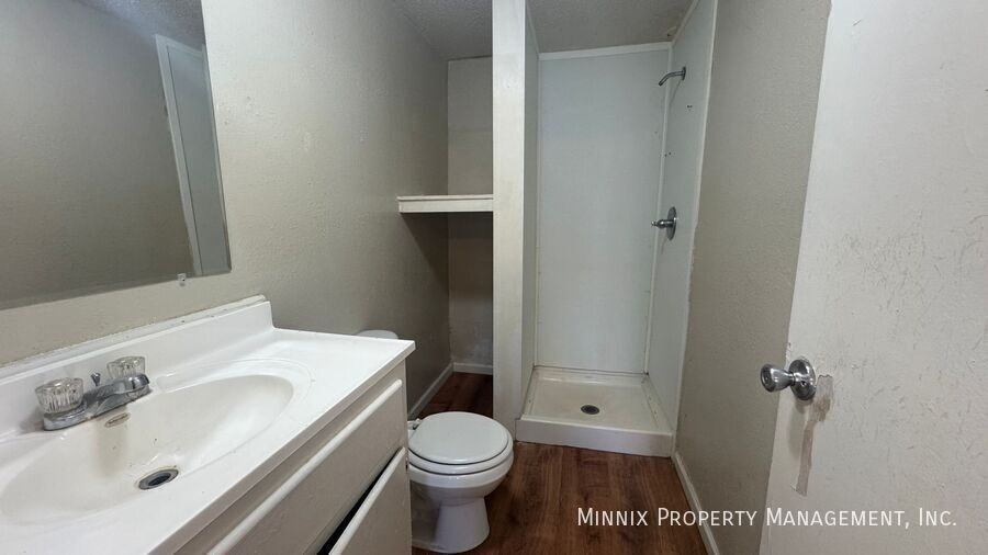 1920 20th St #2 - Photo 6 of 23