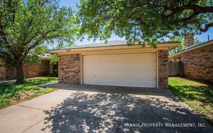 5807 2nd St - Photo 3 of 36