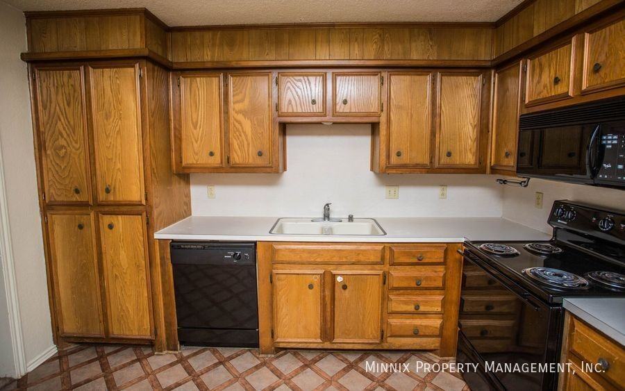 5807 2nd St - Photo 5 of 36