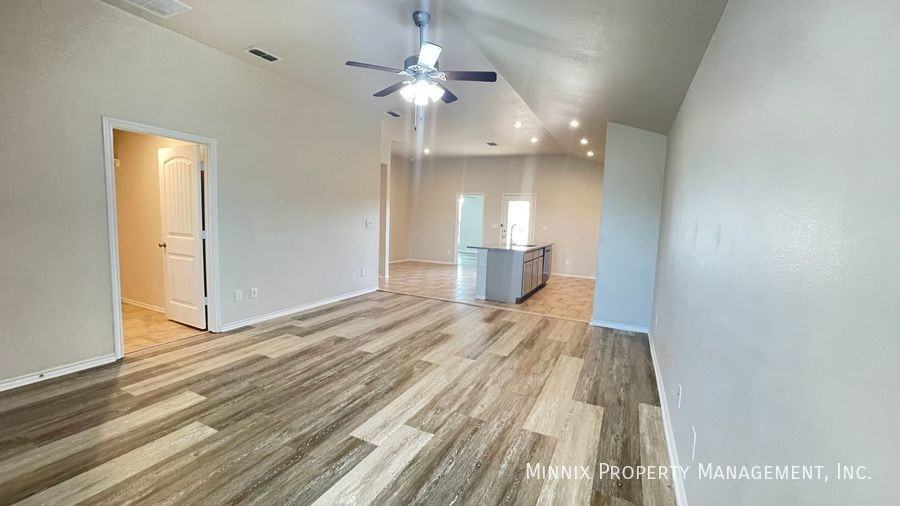 2118 143rd St - Photo 5 of 35