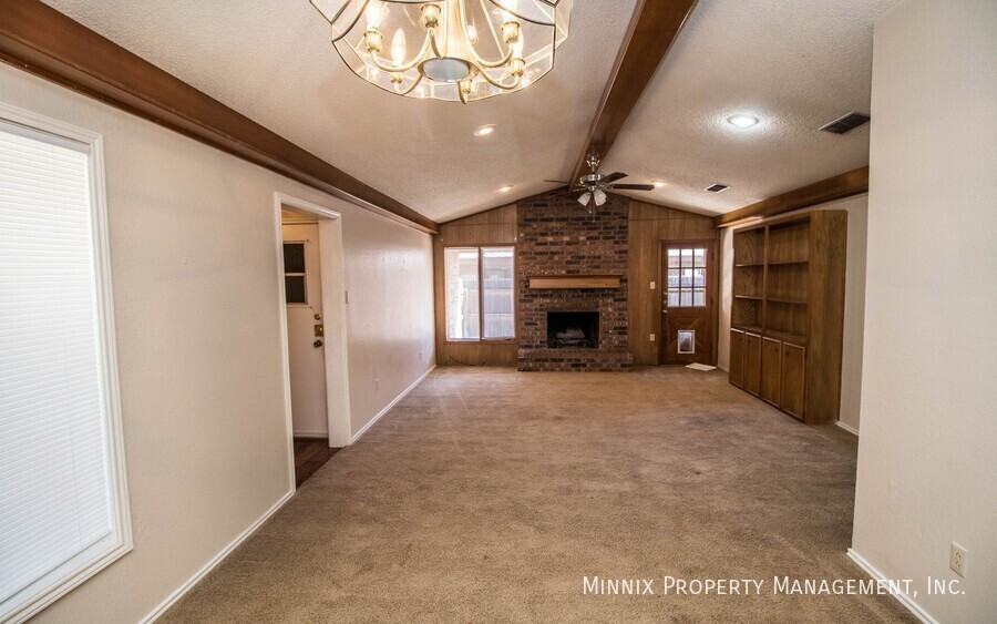 5805 2nd St - Photo 2 of 21