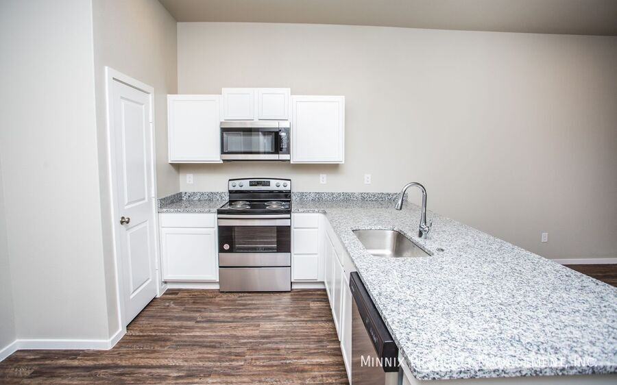 2108 Kokomo Ave #A - Photo 7 of 34