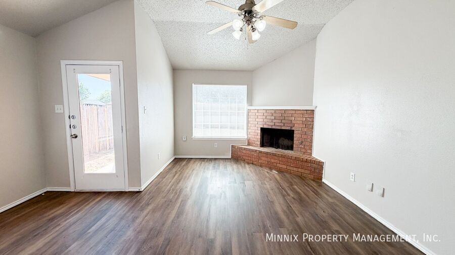 9702 Avenue U #B - Photo 5 of 22