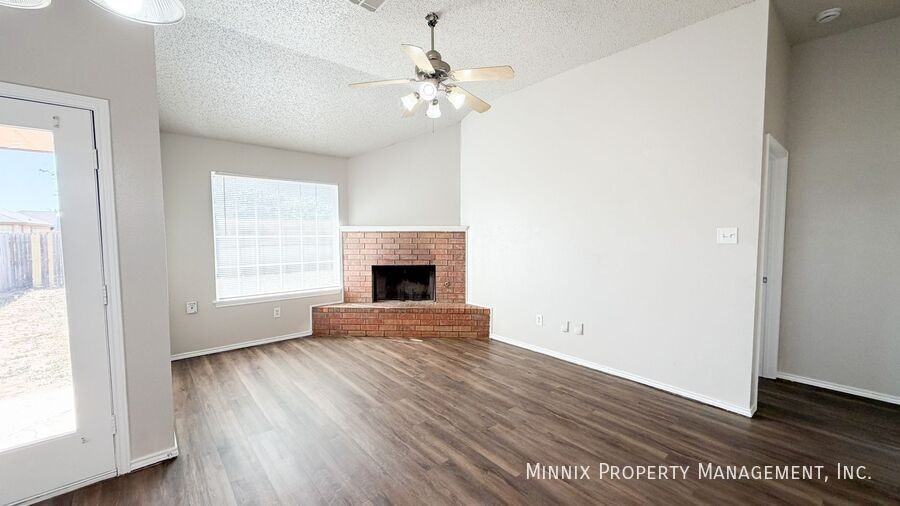 9702 Avenue U #B - Photo 6 of 22