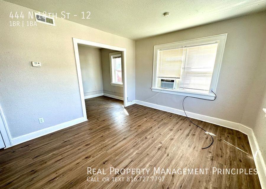 444 N 18th St #12 - Photo 2 of 10