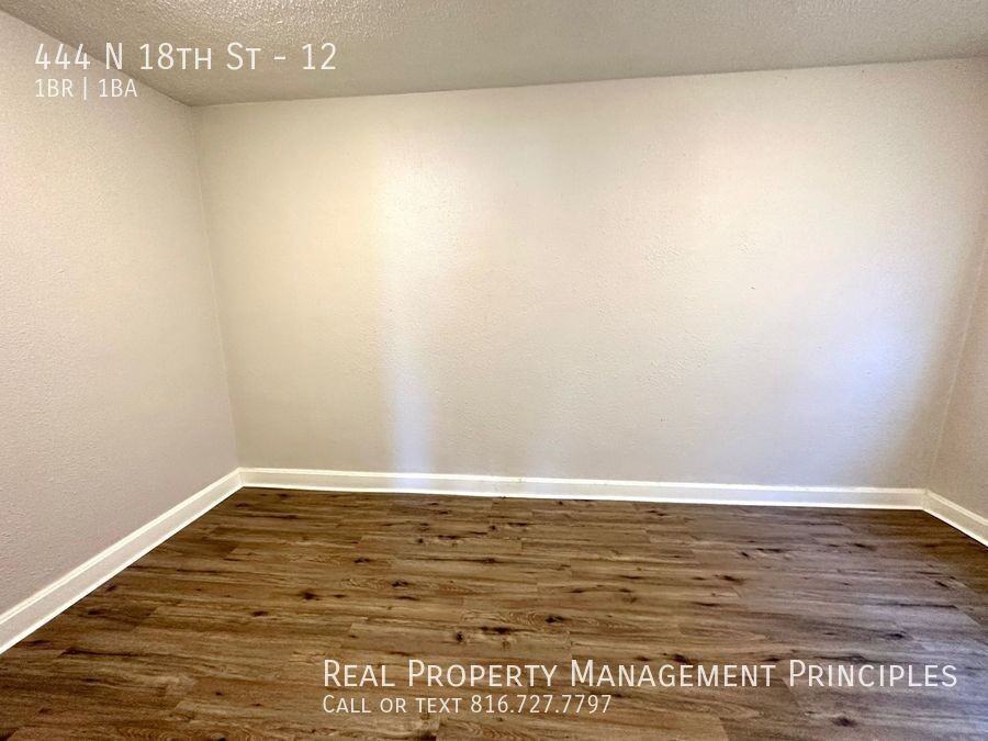 444 N 18th St #12 - Photo 7 of 10
