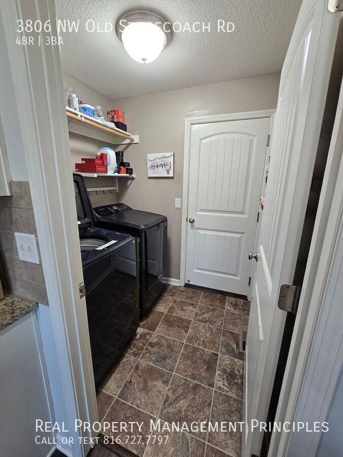 3806 Nw Old Stagecoach Rd - Photo 7 of 22