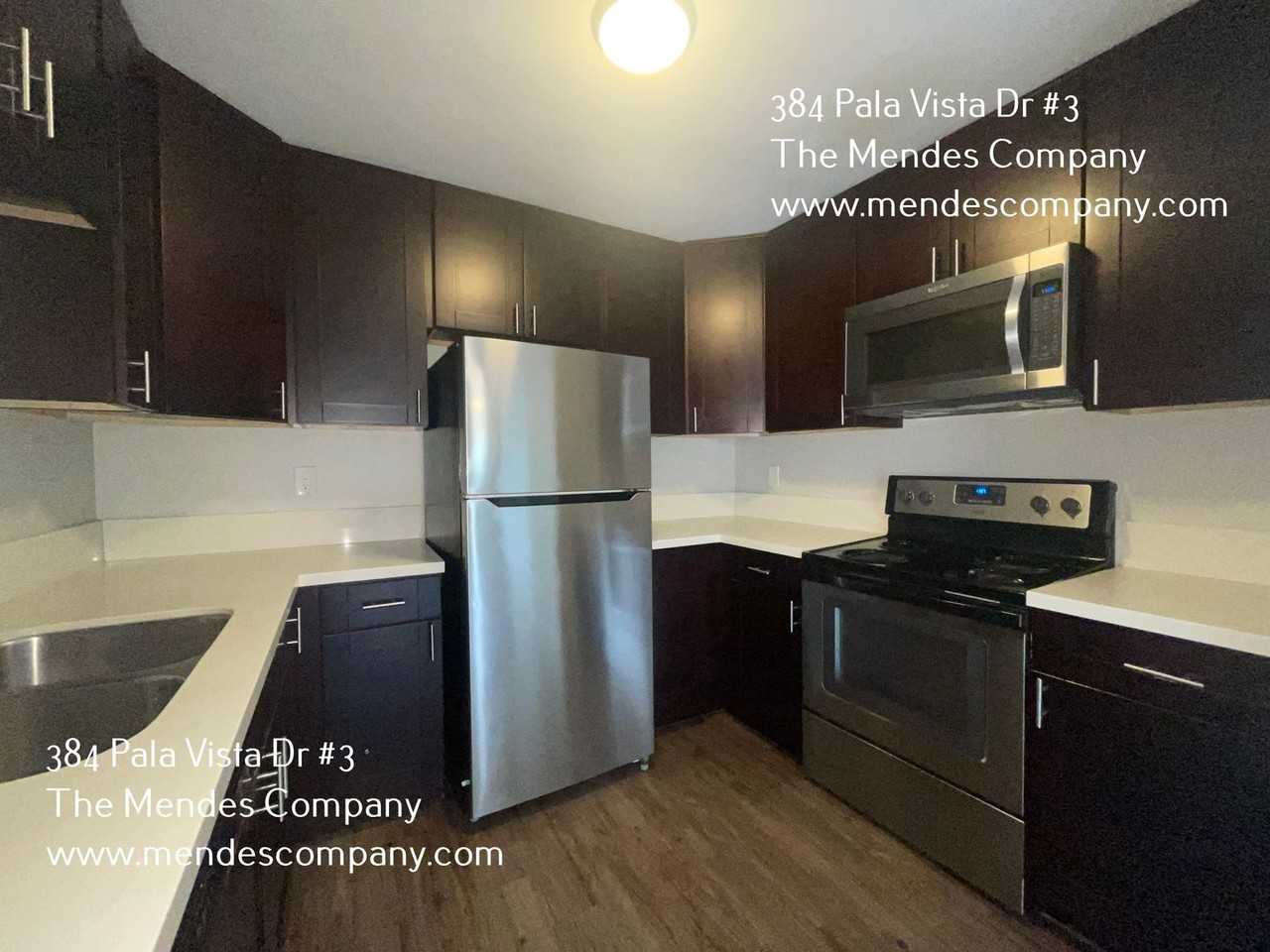 384 Pala Vista Dr #3 - Photo 7 of 12