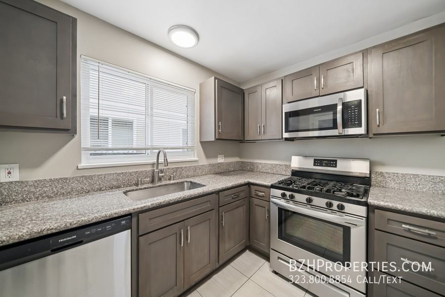 3646 Carmona Ave #1 - Photo 4 of 13