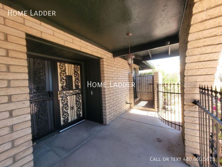 16336 E Bainbridge Ave - Photo 3 of 23