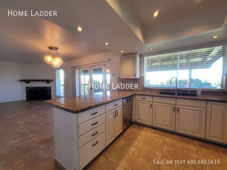 16336 E Bainbridge Ave - Photo 5 of 23