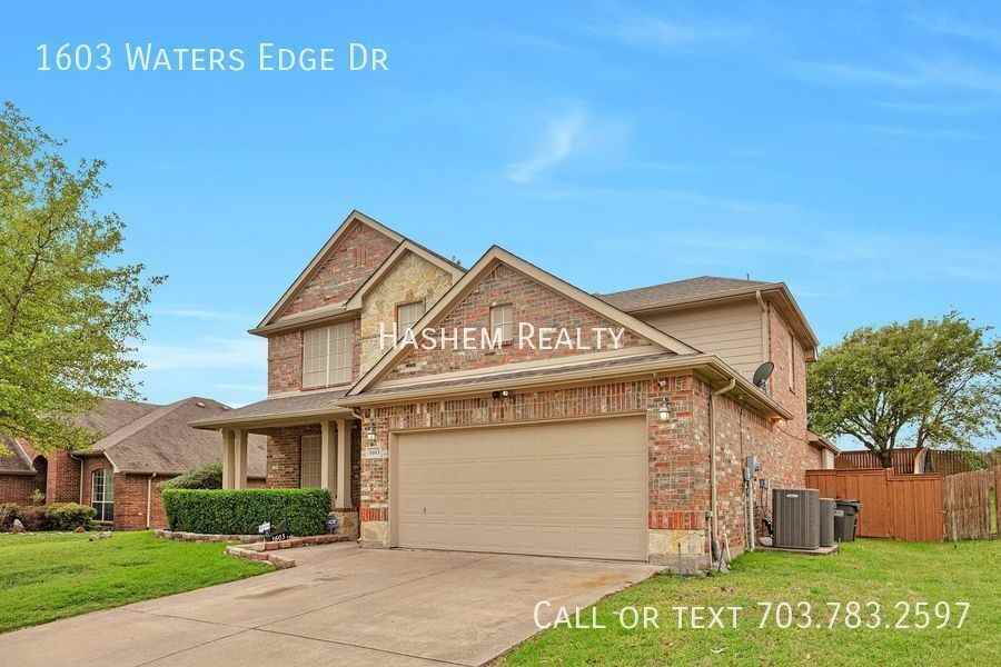 1603 Waters Edge Dr - Photo 2 of 17