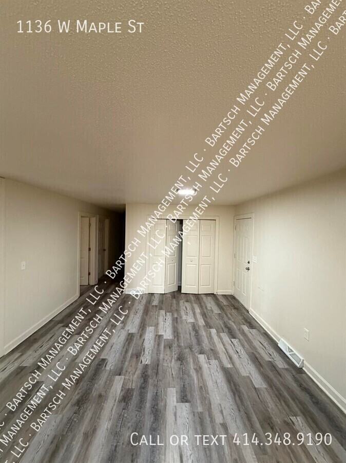 1136 W Maple St - Photo 5 of 12