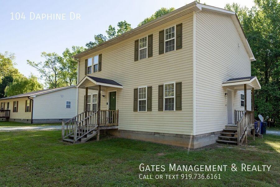 104 Daphine Dr - Photo 2 of 24
