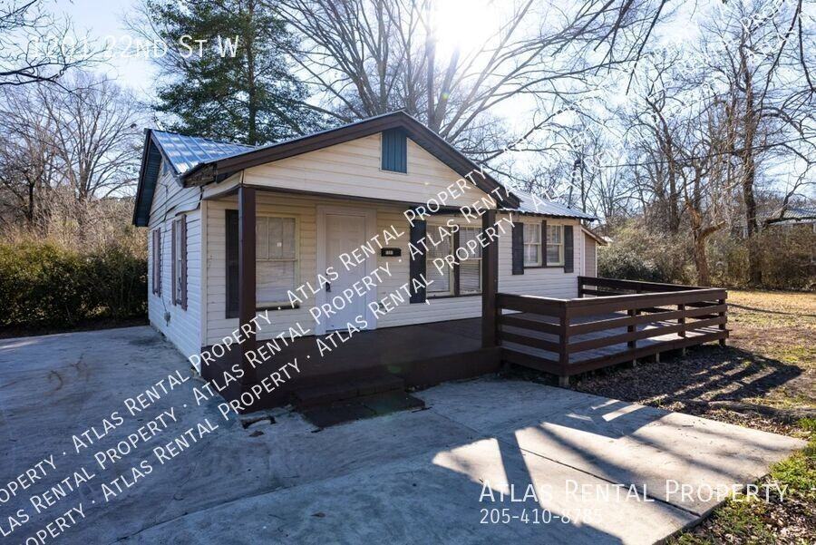 1201 22nd St W - Photo 2 of 19