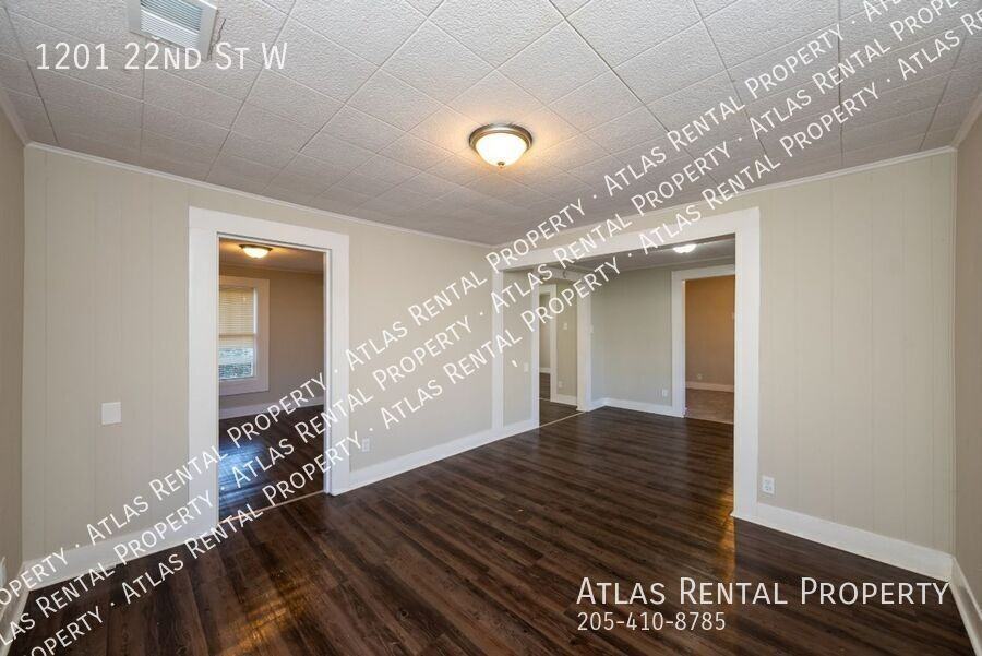 1201 22nd St W - Photo 5 of 19