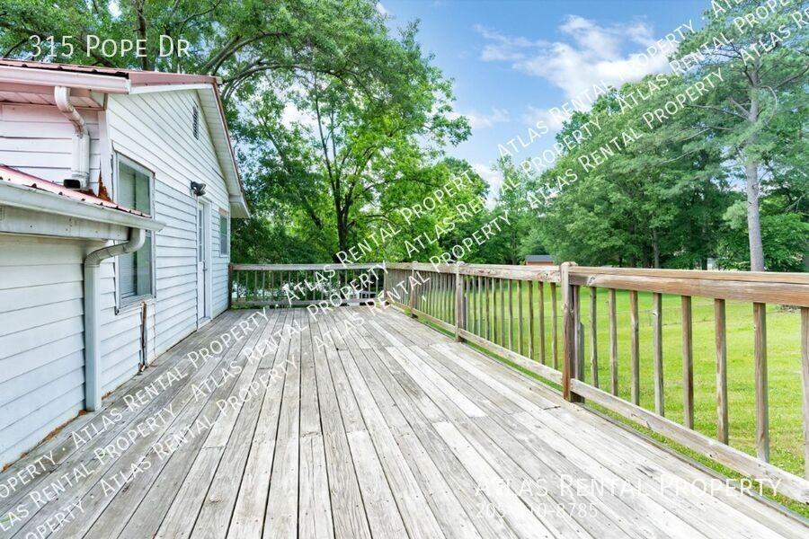 315 Pope Dr - Photo 4 of 19