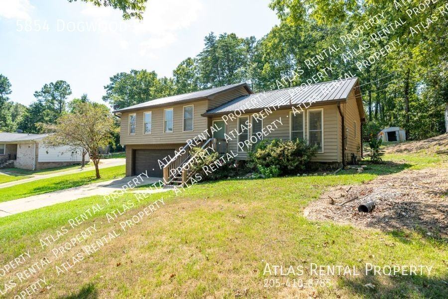 5854 Dogwood Cir - Photo 3 of 32