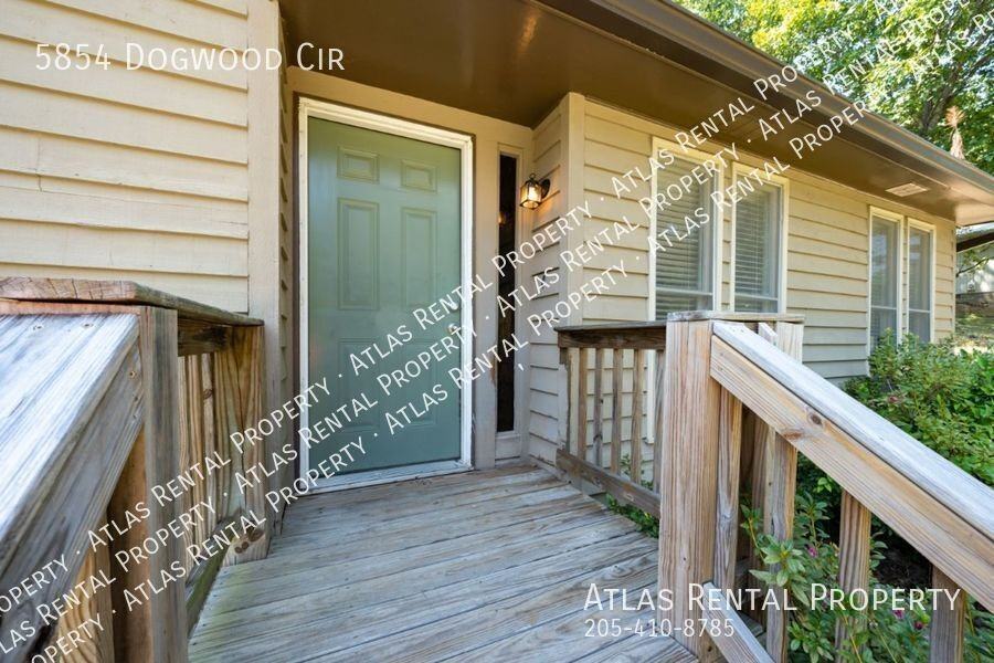 5854 Dogwood Cir - Photo 5 of 32